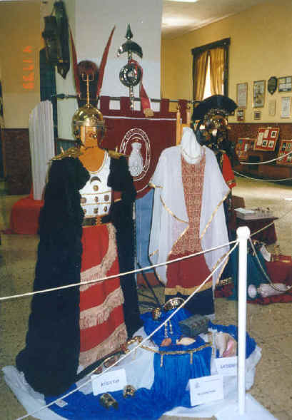 Trajes de Regulo y Sacerdotisa 